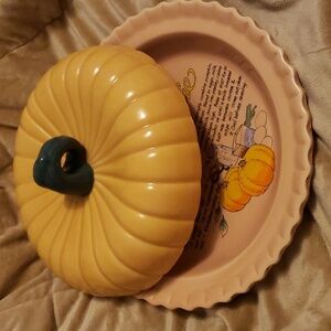 RARE: Vtg Betty Crocker Peach-Colored Pumpkin Pie Plate Dish w/ Lid + Recipe